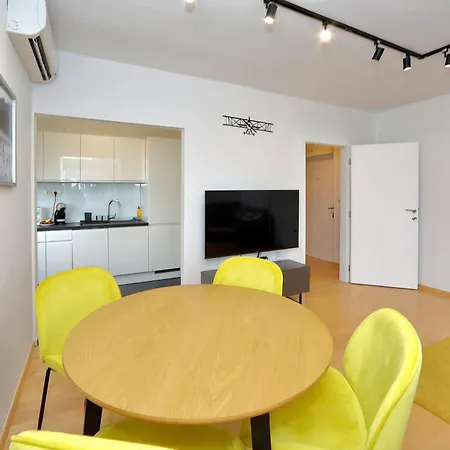 Tea Maraska Apartment